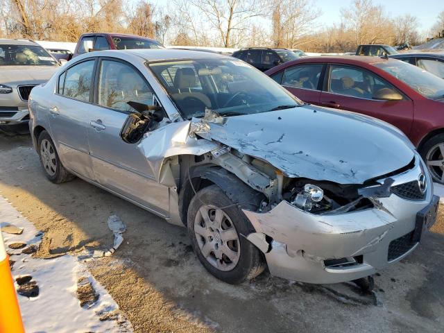 JM1BK12F581143560 - 2008 MAZDA 3 I SILVER photo 4