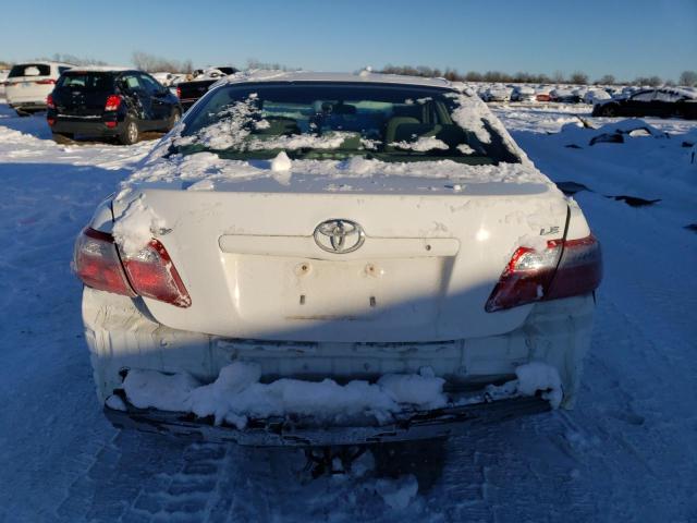 JTNBE46K673002642 - 2007 TOYOTA CAMRY CE WHITE photo 6