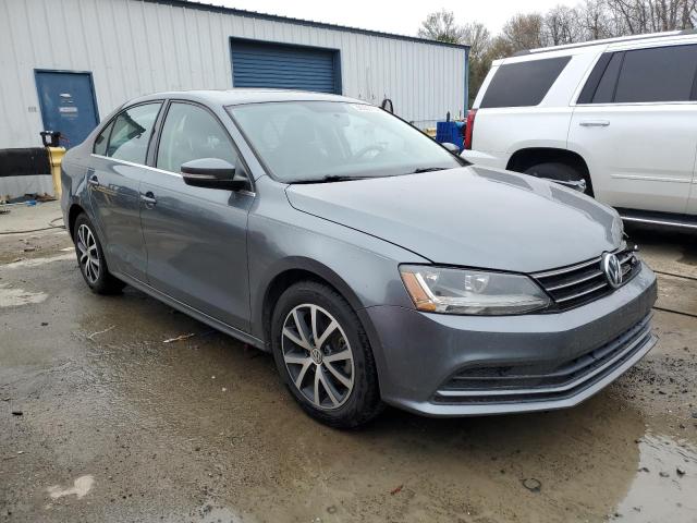 3VWDB7AJ2HM367399 - 2017 VOLKSWAGEN JETTA SE GRAY photo 4