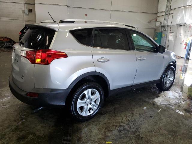 2T3BFREVXFW389105 - 2015 TOYOTA RAV4 LE SILVER photo 3