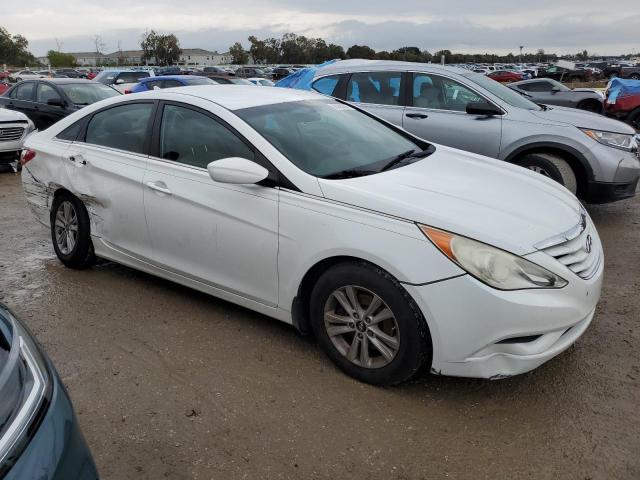 5NPEB4AC4BH203270 - 2011 HYUNDAI SONATA GLS WHITE photo 4