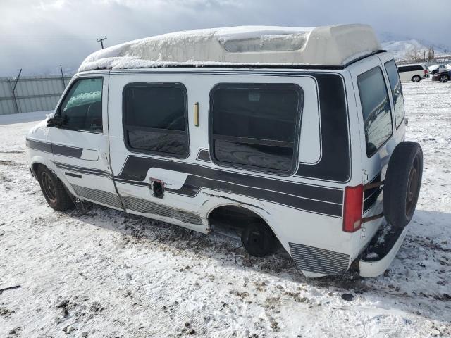 1GDDM19ZXLB527321 - 1990 GMC SAFARI XT WHITE photo 2