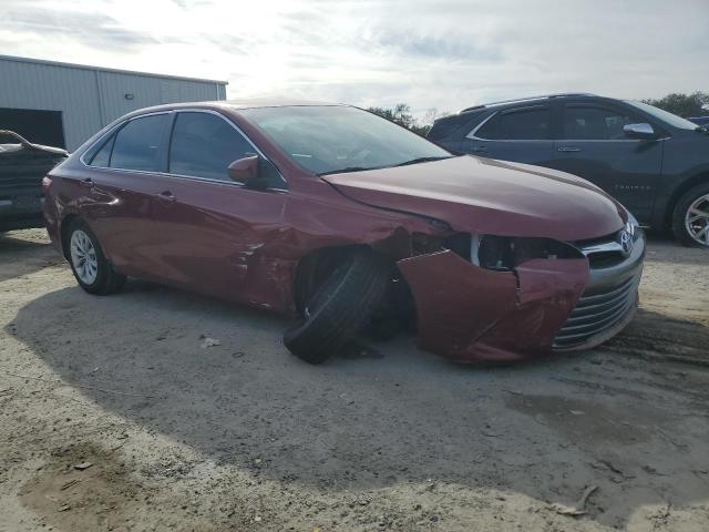 4T1BF1FK0GU511633 - 2016 TOYOTA CAMRY LE MAROON photo 4