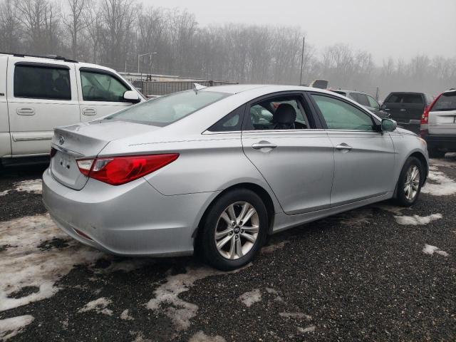 5NPEB4AC1DH577757 - 2013 HYUNDAI SONATA GLS SILVER photo 3