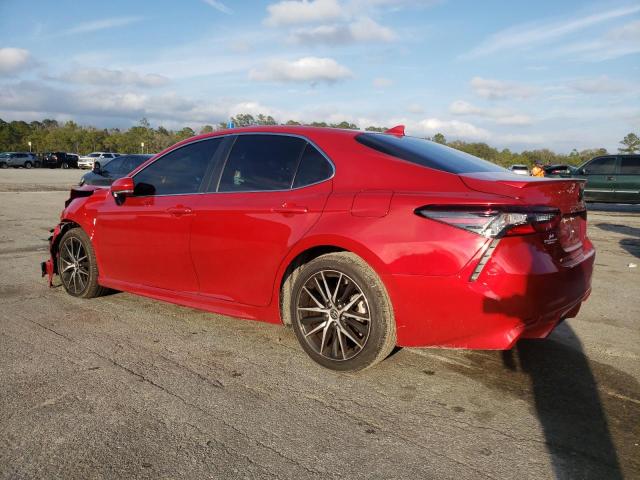 4T1T11AK5PU088199 - 2023 TOYOTA CAMRY SE NIGHT SHADE RED photo 2