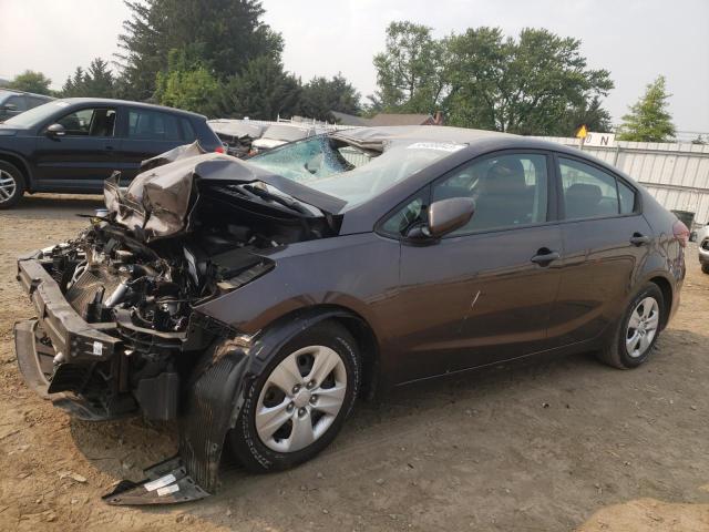 3KPFK4A72JE204413 - 2018 KIA FORTE LX BROWN photo 1