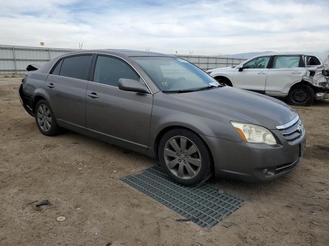 4T1BK36B85U007027 - 2005 TOYOTA AVALON XL GRAY photo 4