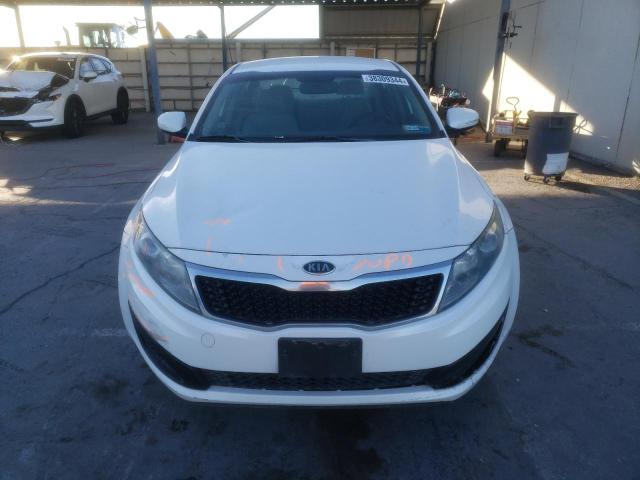 KNAGM4A71B5156525 - 2011 KIA OPTIMA LX WHITE photo 5