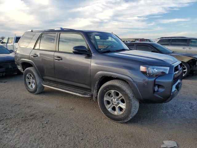 JTEBU5JRXJ5508399 - 2018 TOYOTA 4RUNNER SR5/SR5 PREMIUM GRAY photo 4