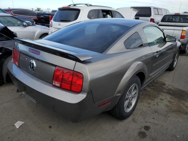 1ZVFT80N655173945 - 2005 FORD MUSTANG CHARCOAL photo 3