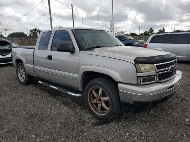 1GCEK19Z26Z298370 - 2006 CHEVROLET SILVERADO K1500 SILVER photo 4