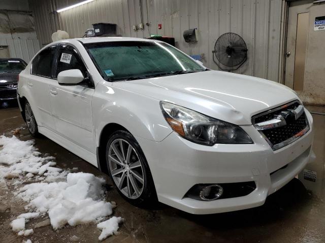 4S3BMCG69D3046116 - 2013 SUBARU LEGACY 2.5I PREMIUM WHITE photo 4