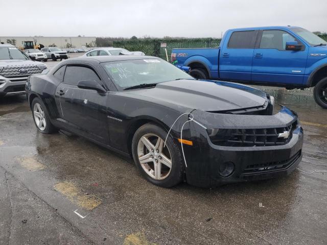 2G1FE1E34C9163032 - 2012 CHEVROLET CAMARO LS BLACK photo 4