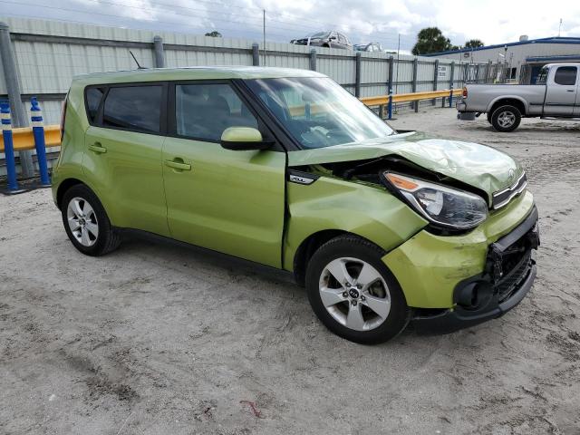 KNDJN2A20J7901900 - 2018 KIA SOUL GREEN photo 4