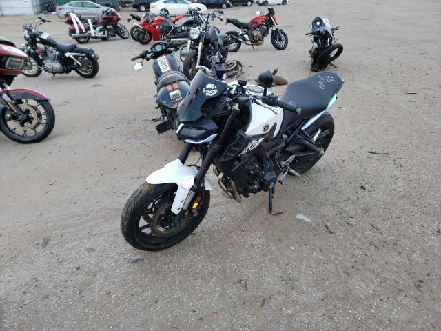 JYARN53E5HA000882 - 2017 YAMAHA FZ09 WHITE photo 2