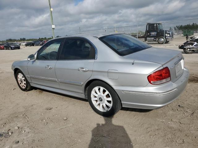 KMHWF35H33A896457 - 2003 HYUNDAI SONATA GLS SILVER photo 2