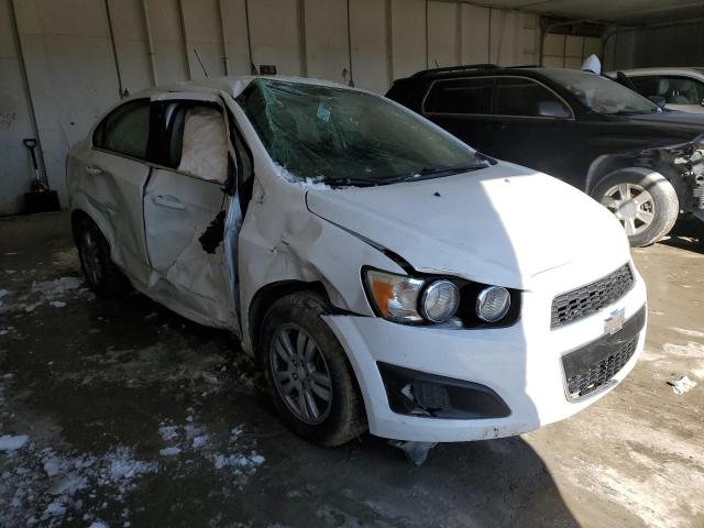 1G1JC5SH6G4135717 - 2016 CHEVROLET SONIC LT WHITE photo 4