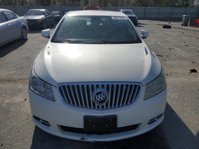 1G4GC5E39CF138462 - 2012 BUICK LACROSSE WHITE photo 5