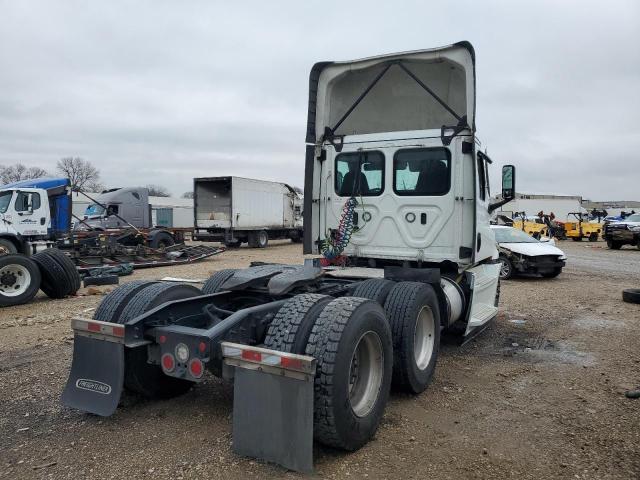 3AKJHLDV1PDUF4039 - 2023 FREIGHTLINER CASCADIA 1 WHITE photo 4