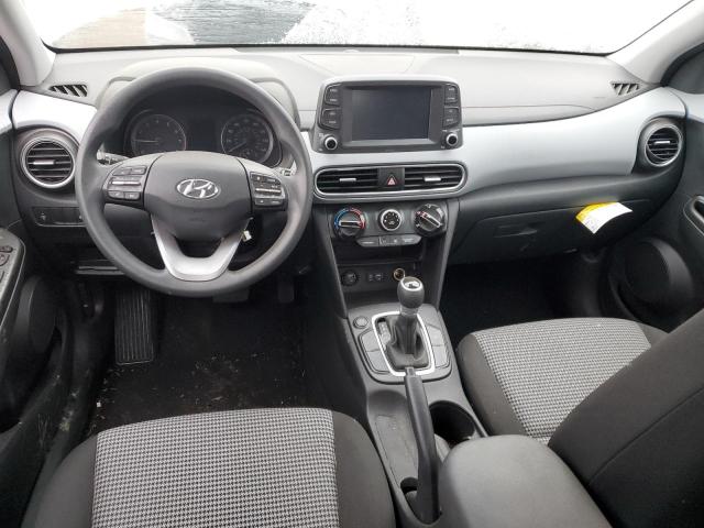 KM8K12AAXMU647654 - 2021 HYUNDAI KONA SE WHITE photo 8