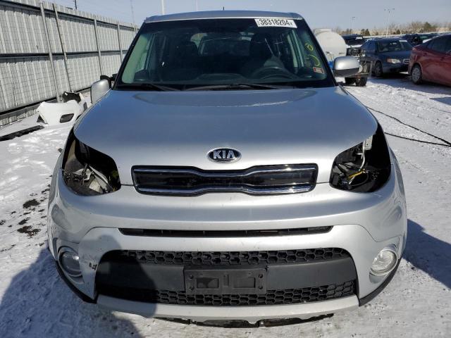 KNDJP3A50K7000523 - 2019 KIA SOUL + SILVER photo 5