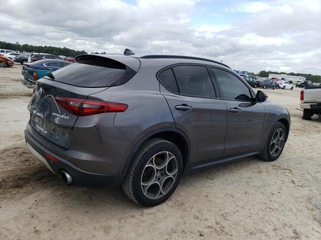 ZASFAKPN6J7B76930 - 2018 ALFA ROMEO STELVIO SPORT Grau Foto 3