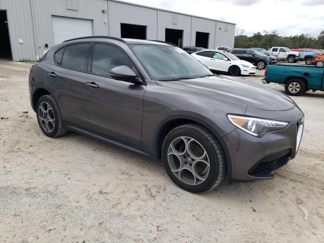 ZASFAKPN6J7B76930 - 2018 ALFA ROMEO STELVIO SPORT Grau Foto 4