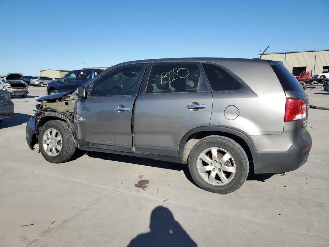 5XYKT3A19DG358965 - 2013 KIA SORENTO LX GRAY photo 2