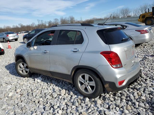 3GNCJLSB1JL239904 - 2018 CHEVROLET TRAX 1LT SILVER photo 2