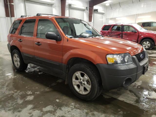 1FMYU93127KA36623 - 2007 FORD ESCAPE XLT ORANGE photo 4