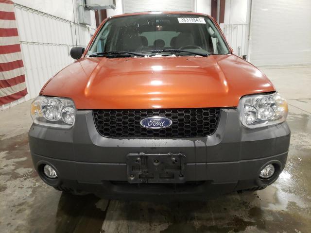 1FMYU93127KA36623 - 2007 FORD ESCAPE XLT ORANGE photo 5