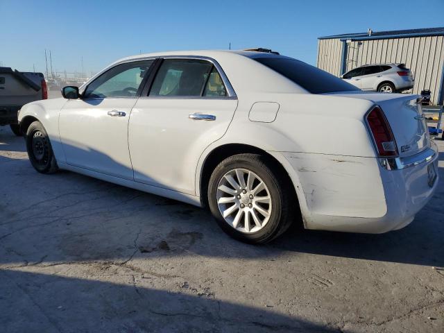 2C3CCACG0CH309460 - 2012 CHRYSLER 300 LIMITED WHITE photo 2