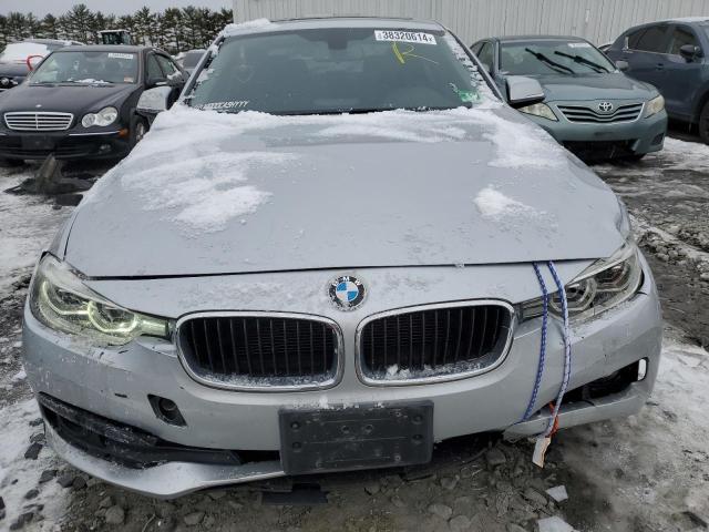 WBA8E5G58JNV03411 - 2018 BMW 320 XI GRAY photo 5