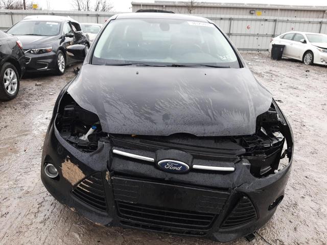 1FAHP3J2XCL261340 - 2012 FORD FOCUS TITANIUM BLACK photo 5