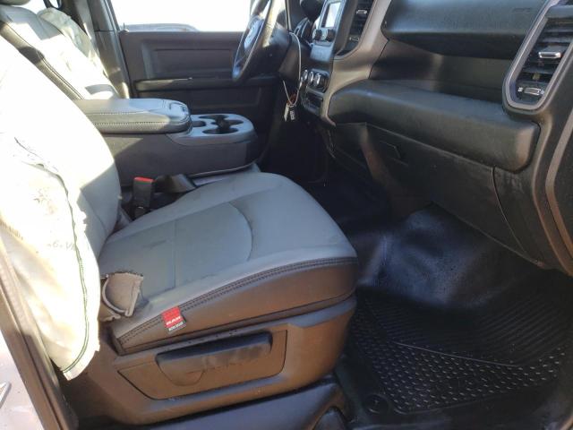 3C6UR4CJ3NG231519 - 2022 RAM 2500 TRADESMAN Beyaz fotoğraf 5