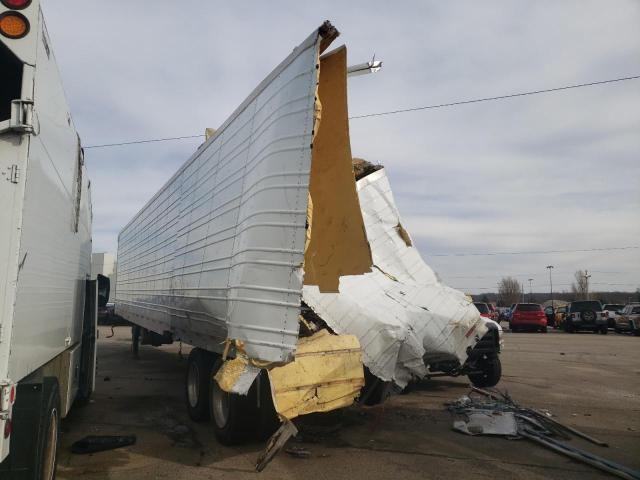 1UYVS2535J6327802 - 2018 UTILITY SEMI TRLR WHITE photo 3