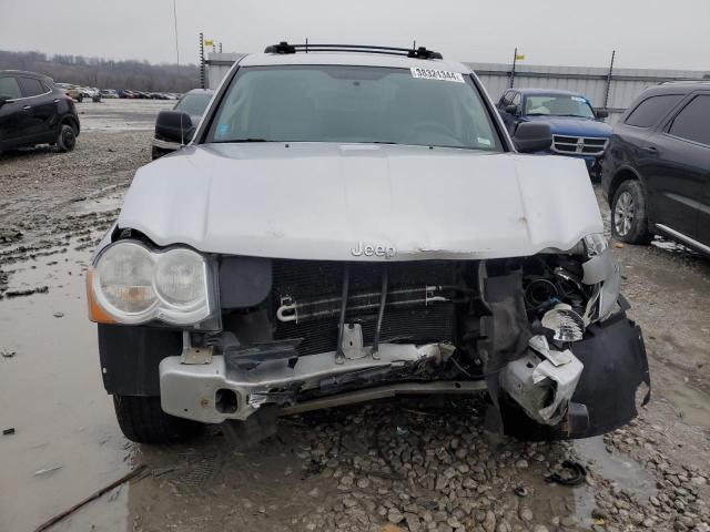 1J8GR48K09C503114 - 2009 JEEP GRAND CHER LAREDO GRAY photo 5