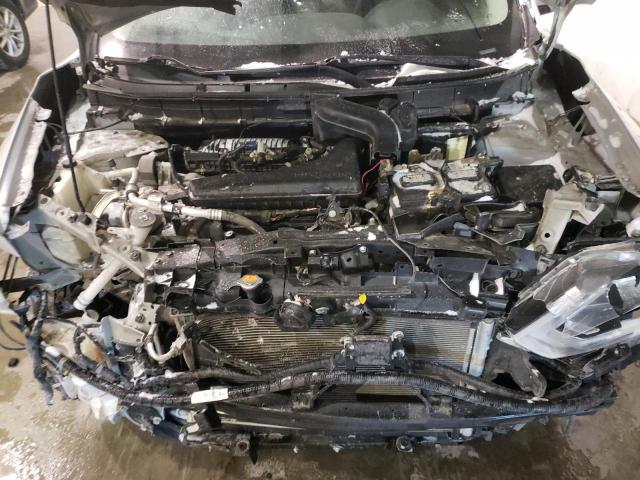 5N1AT2MV7JC721912 - 2018 NISSAN ROGUE S SILVER photo 12