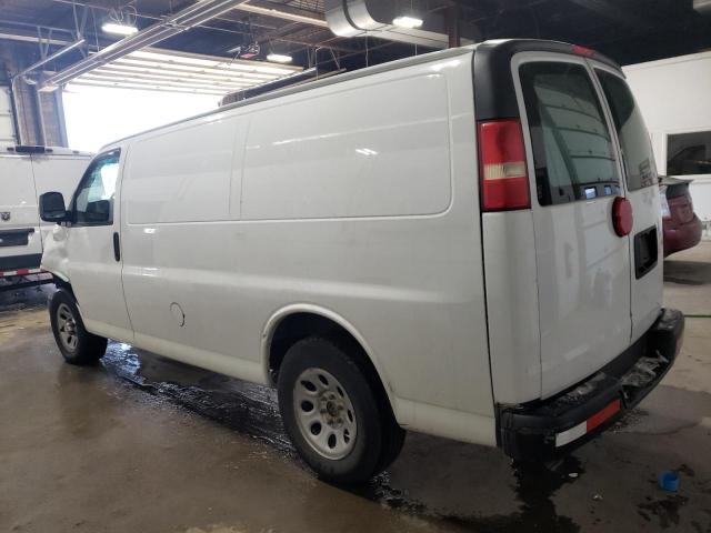 1GCSGAFX2D1172450 - 2013 CHEVROLET EXPRESS G1 WHITE photo 2