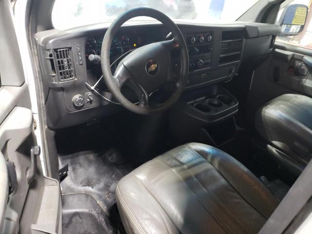 1GCSGAFX2D1172450 - 2013 CHEVROLET EXPRESS G1 WHITE photo 8