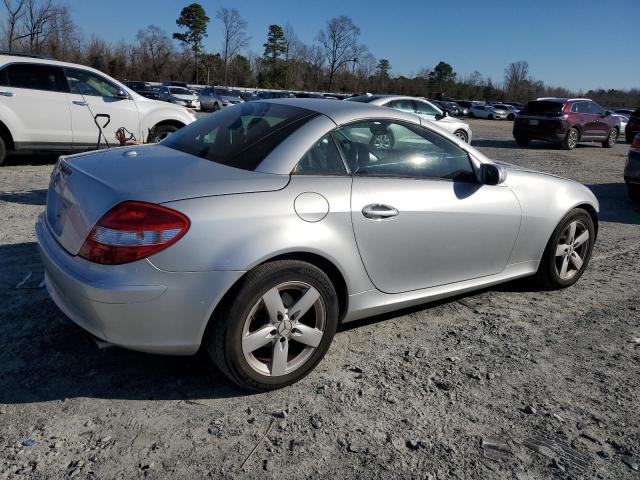 WDBWK54F07F133489 - 2007 MERCEDES-BENZ SLK 280 SILVER photo 3