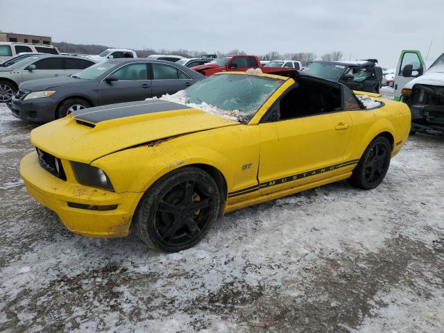 1ZVFT85H955209405 - 2005 FORD MUSTANG GT YELLOW photo 1