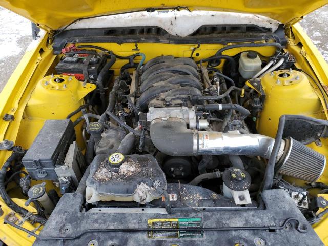 1ZVFT85H955209405 - 2005 FORD MUSTANG GT YELLOW photo 11