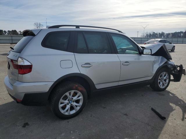 WBXPC93459WJ26831 - 2009 BMW X3 XDRIVE30I SILVER photo 3