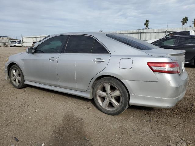 4T1BF3EK7BU194374 - 2011 TOYOTA CAMRY BASE SILVER photo 2