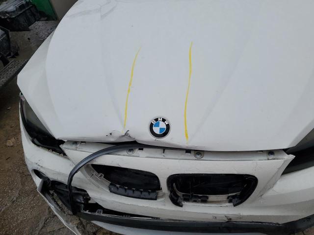 WBAVM1C55DVW46275 - 2013 BMW X1 SDRIVE28I WHITE photo 12