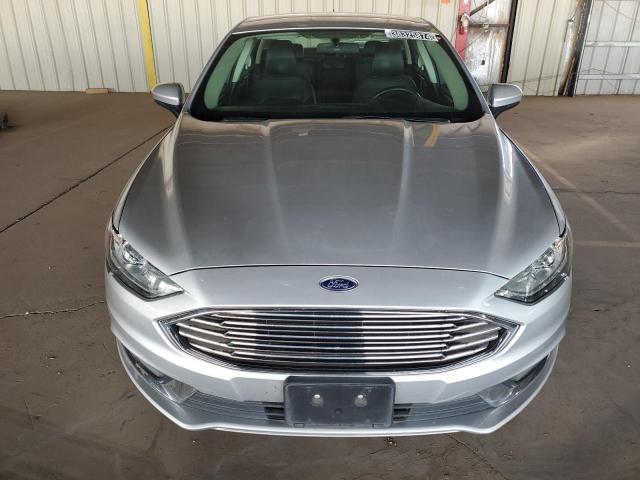 3FA6P0H70JR171393 - 2018 FORD FUSION SE SILVER photo 5