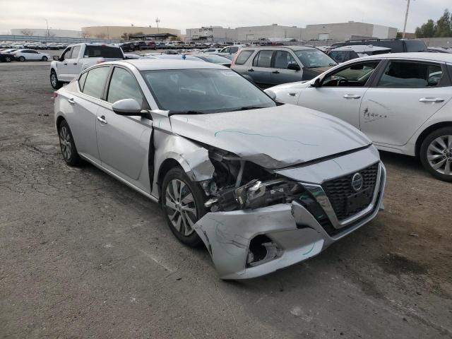 1N4BL4BV2KC203401 - 2019 NISSAN ALTIMA S SILVER photo 4