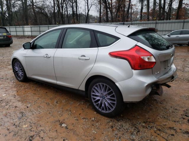 1FAHP3N27CL124950 - 2012 FORD FOCUS TITANIUM SILVER photo 2