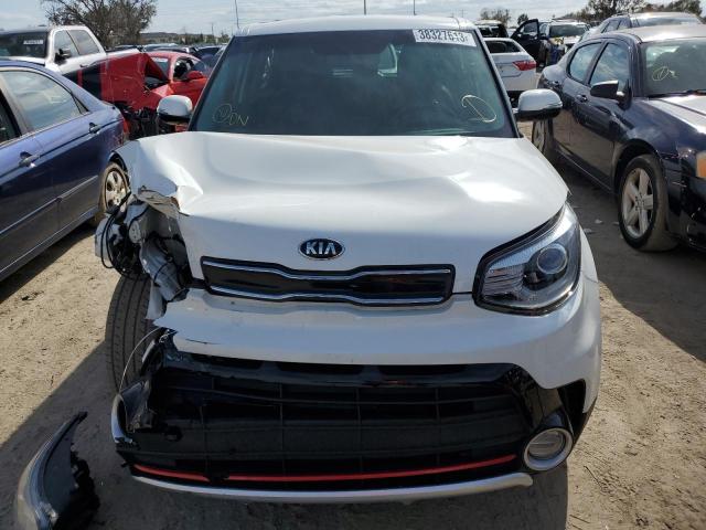 KNDJX3AA4H7496142 - 2017 KIA SOUL ! WHITE photo 5